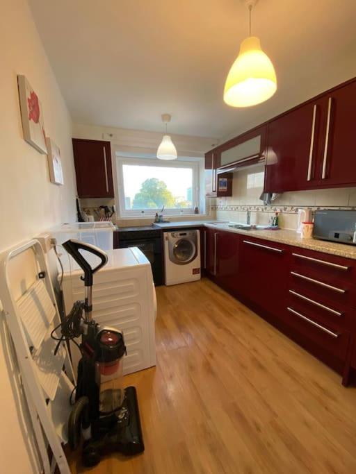 Comfy Entire Flat With City View Balcony In Regents Park, Camden, Central London Daire Dış mekan fotoğraf